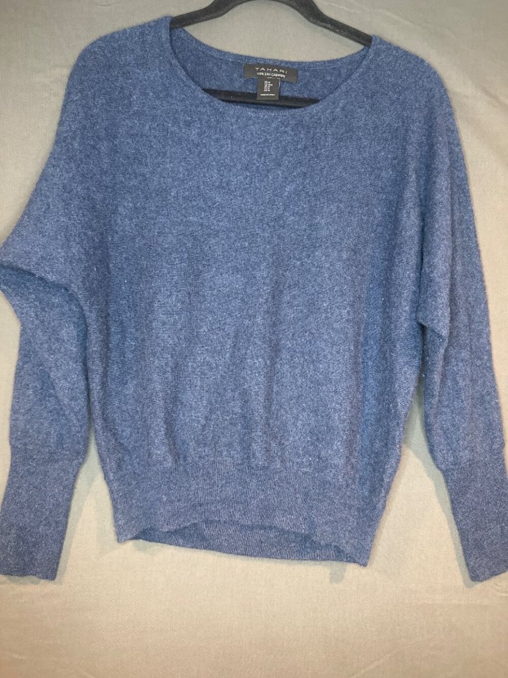 Tahari Women’s M 100% 2-Ply Cashmere Sweater Blue Dolman Relaxed Pullover